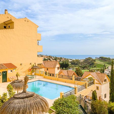 בנאלמדנה Fabulous Golf Front Apartment With Pool And Seaview מראה חיצוני תמונה