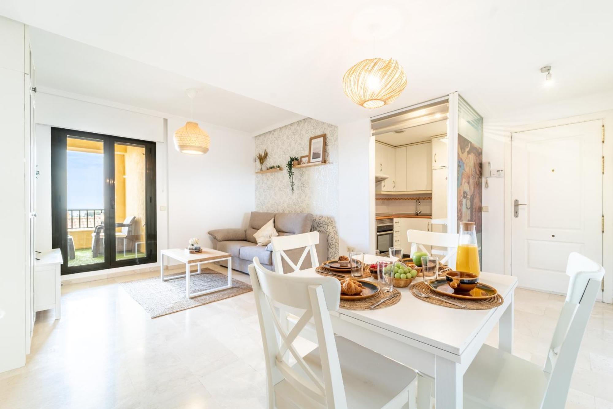 בנאלמדנה Fabulous Golf Front Apartment With Pool And Seaview מראה חיצוני תמונה